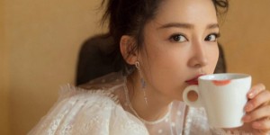 李沁演技备受肯定，是多才多艺的全能艺人