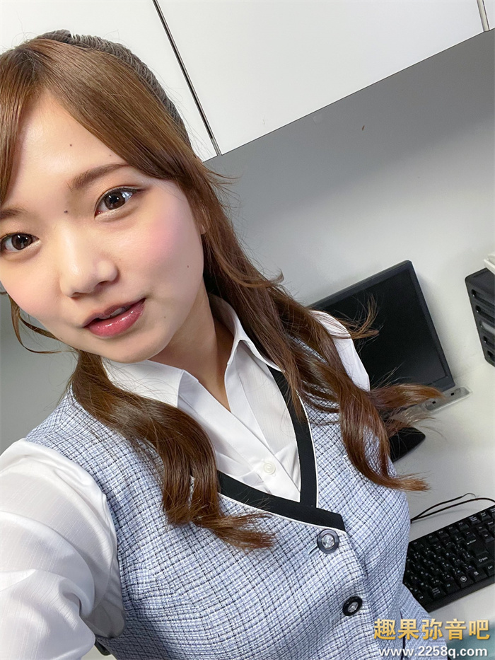 [DTT-104]被痴汉骚扰到恐惧男性！ 绝美人妻的富里亚里沙（富岡ありさ）靠棒棒治疗！