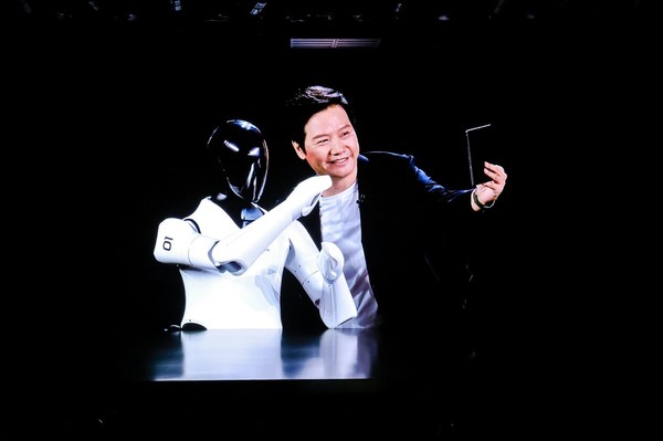 华米OV耀布局机器人赛道 只是为了在工厂打螺丝？