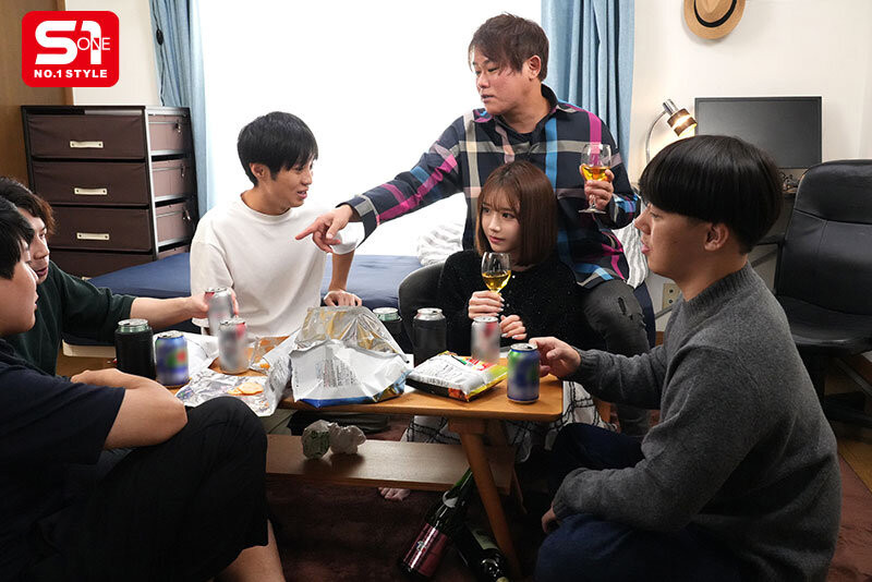 河北彩伽作品SONE-687发布！因为无法说不⋯所以她被轮奸了！