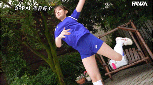 (PPPE-325)故意压扁自己的G奶！敏感的她一被抠就喷水！