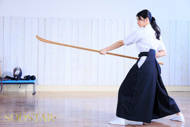 （START-310）本庄铃七周年！化身美少女剑士夺人童贞！