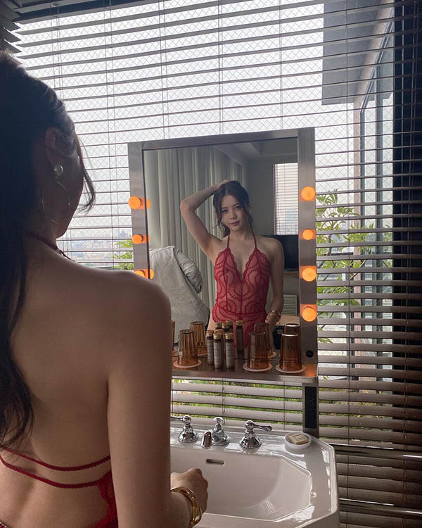 最新推荐！8头身超级模特儿《白峰美羽》精选作品介绍……