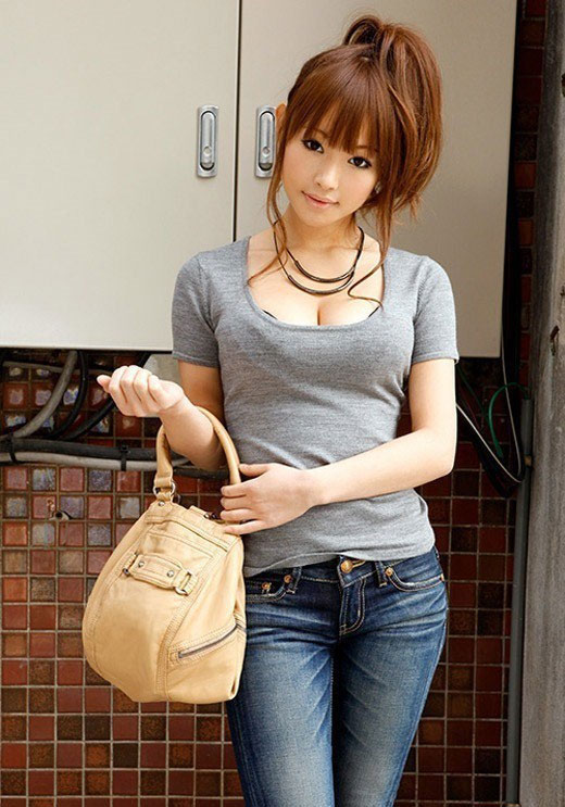 最新推荐！绝对美少女《小西悠》精选作品介绍……