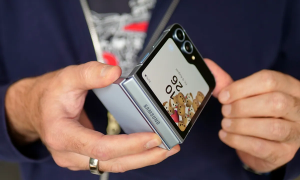 早报:三星折叠机将首发One UI 8 小米辟谣SU7被拒保