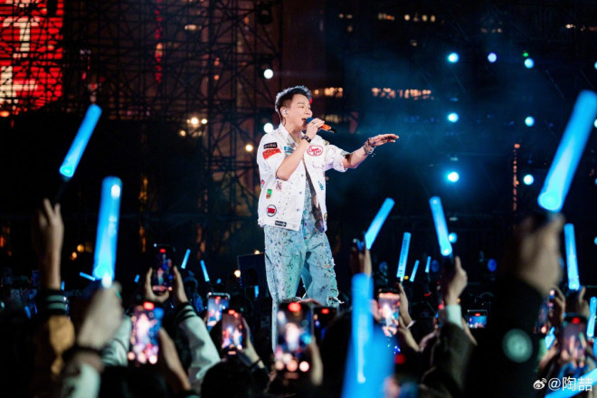 对话·陶喆|演唱会一票难求，55岁他还要冲刺电影