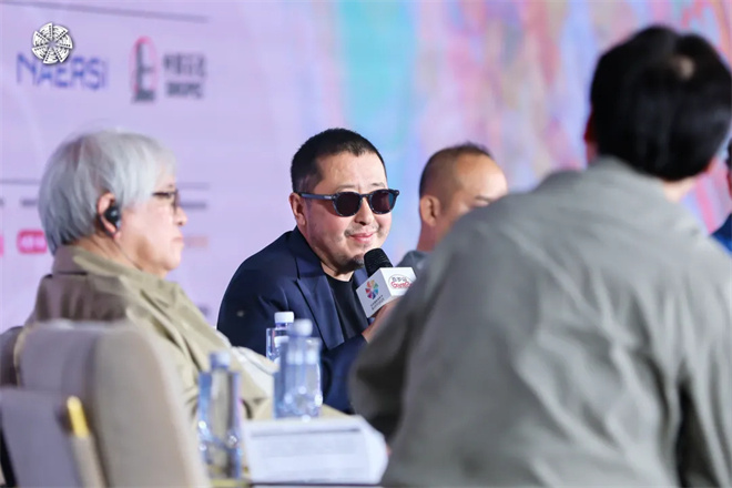 贾樟柯赴“故人”十年之约：回望时代，对话未来