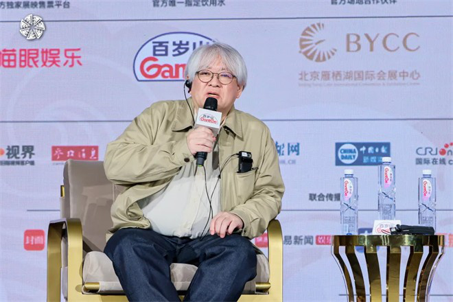 贾樟柯赴“故人”十年之约：回望时代，对话未来