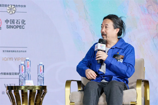 贾樟柯赴“故人”十年之约：回望时代，对话未来