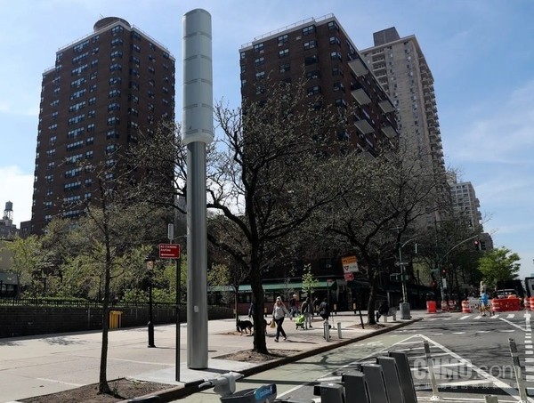 美国纽约5G基站项目陷两极争议 居民批其&ldquo;丑陋 突兀&rdquo;