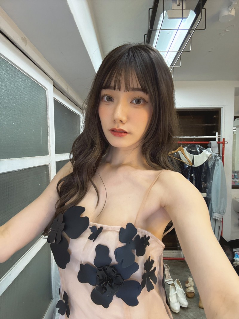 宫下玲奈：三年前拖着一个行李箱来东京拍AV的选择是对的！