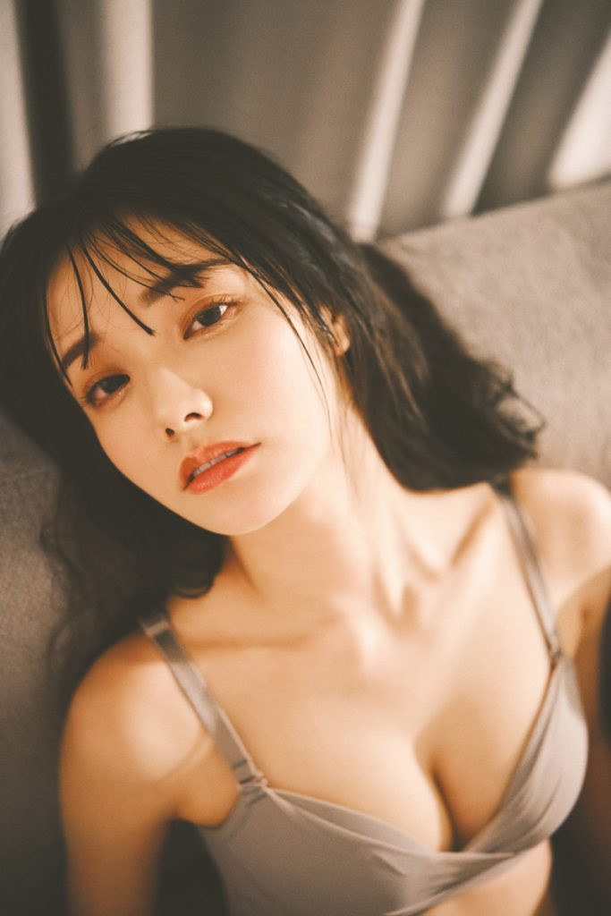 宫下玲奈：三年前拖着一个行李箱来东京拍AV的选择是对的！