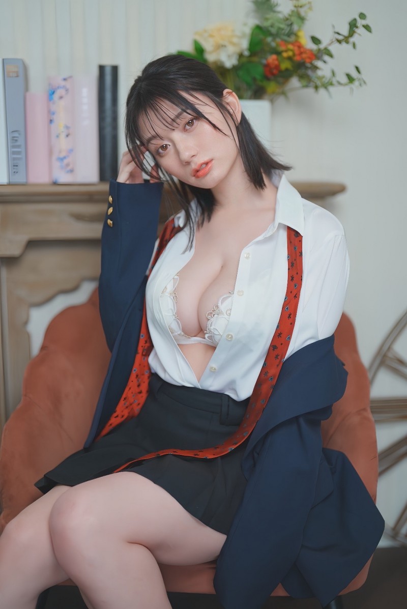 4月销售排行榜公布！瀬戸环奈更上一层楼四冠王！