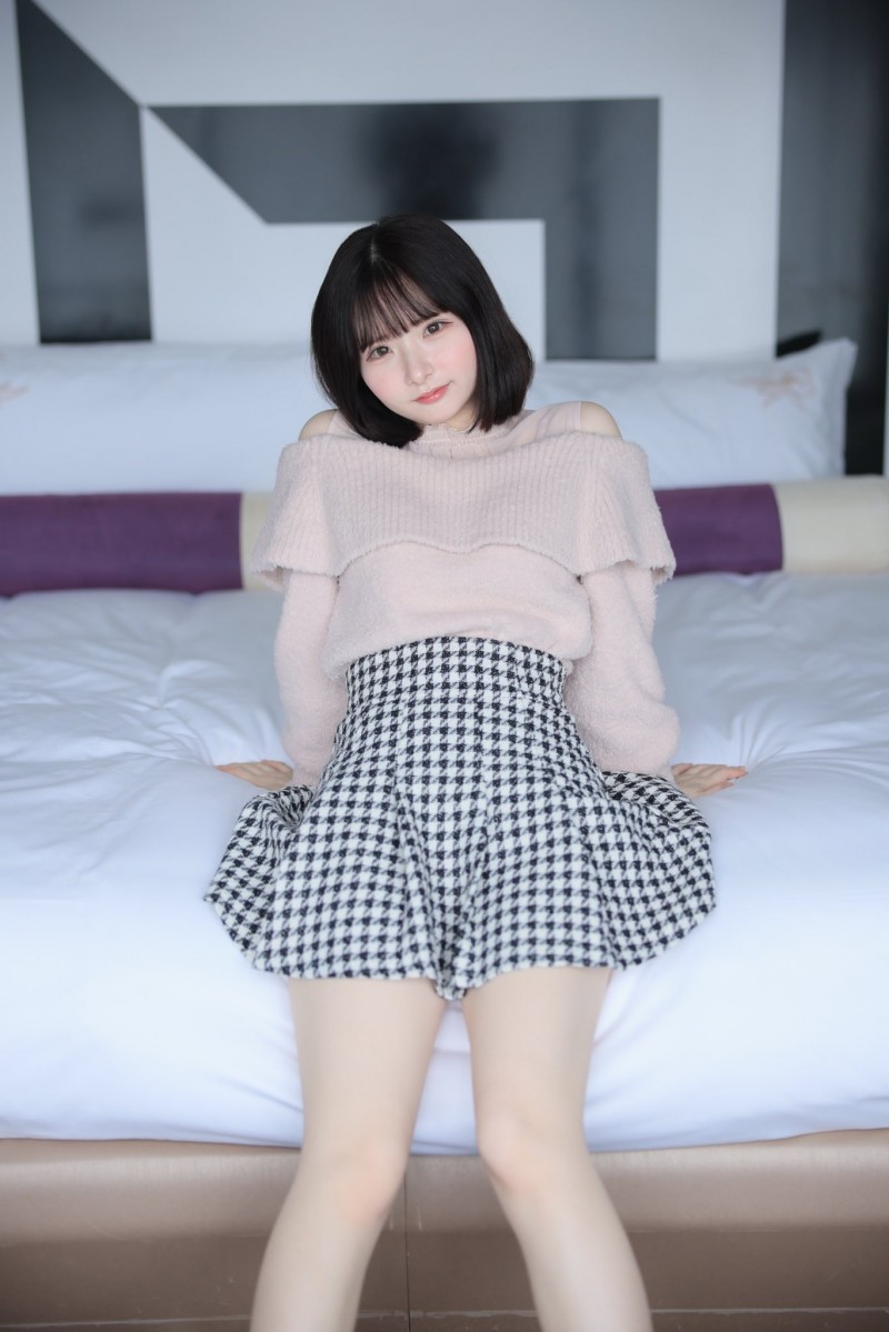 （FNS-065）想和偶像一样发光！F罩杯、美腰身的20岁年轻肉体下海了！