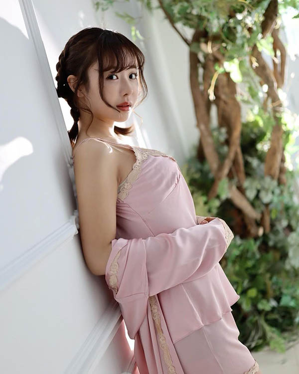 最新推荐！E奶纤腰小只马《栗山莉绪》精选作品介绍……