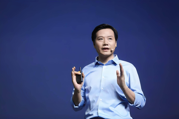 雷军最新内部演讲曝光 宣布自研芯片 谈及近期舆论危机