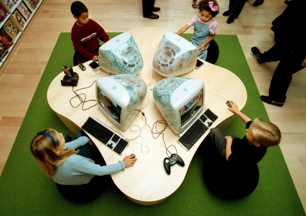 乔布斯用Apple Store改变实体零售业