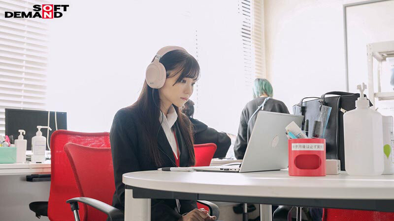 松永あかり(松永明里)作品SDJS-309发布！星期一的早上、最强SOD女子社员被吉村卓大叔玩弄了！