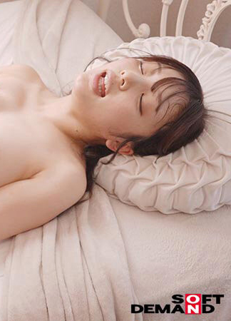 及川莉央出道作品SDAM-131发布！身材最辣的吉祥物！男优包夹的她喷水了！