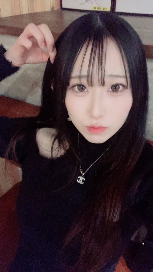 月城莉莉香(月城りり香)出道作品番号及封面，月城莉莉香个人简介