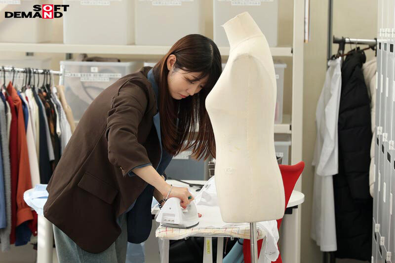 佐竹夏帆出道作品SDJS-318发布！SOD女子社员强者连发！屁股大很会生的她下凡了！