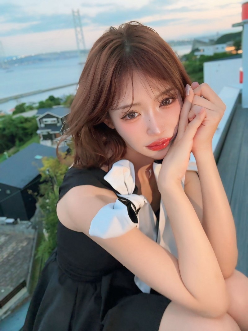 三张亲密的照片！这就是八掛杂志拍到的明日花！