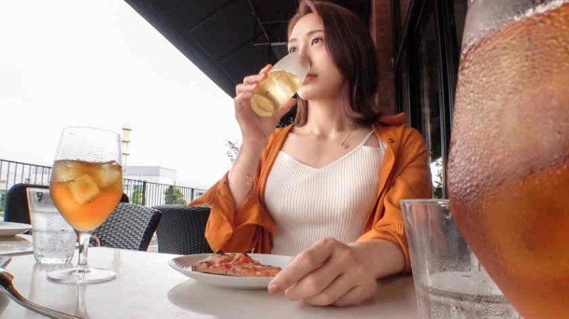 ABW-057蜜美杏丝袜OL