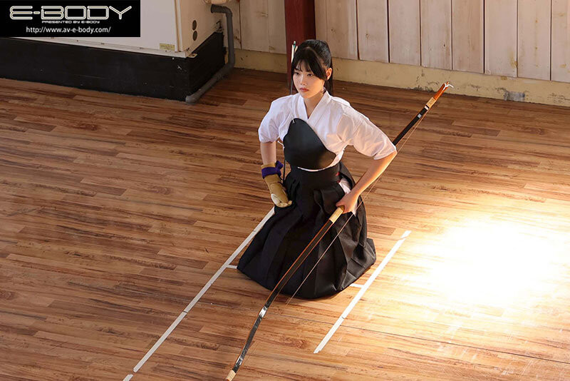 （EBWH-210）最强弓道女子！极致肉体超美Body的她全集中SEX！