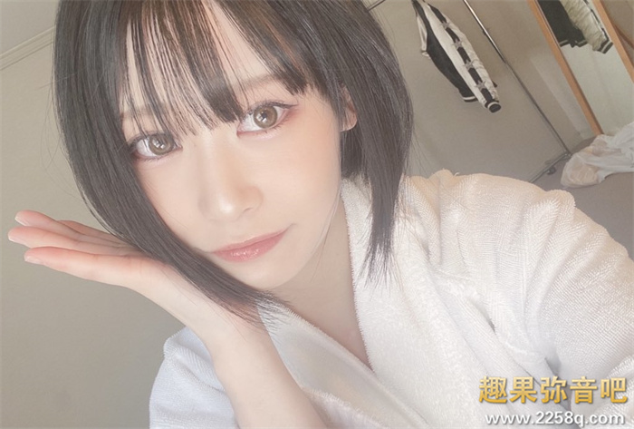 [FSDSS-448]未成年的F罩杯敏感大胸！逢月日葵（逢月ひまり）一出道就骑到吉村卓头上！