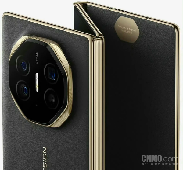 甲亢哥还在用华为三折叠手机！直播熟练使用分屏功能