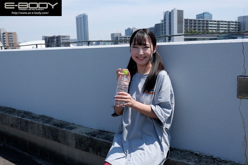 星乃夏月出道作品EBOD-932发布！150公分G罩杯！小麦色肌肤健康美！8月最强童顏巨乳现身！