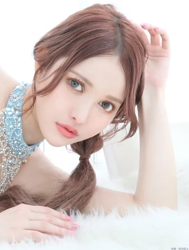 六本木第一女公关拍AV是掉漆？但8MAN那位新人れん(恋)是⋯