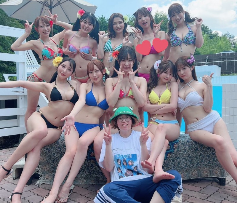 藤森里穂(藤森里穗)作品HMN-448发布！专属决定！爽快展现超杀骑乘位！