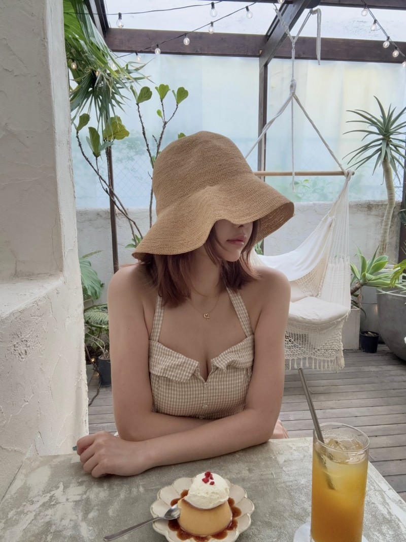 六本木第一女公关拍AV是掉漆？但8MAN那位新人れん(恋)是⋯