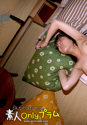 愛瀬ゆうり(爱濑优里)作品SLN-011发布！巨乳眼镜娘游泳教练，内心淫荡…大量的精液涌入她的小穴！