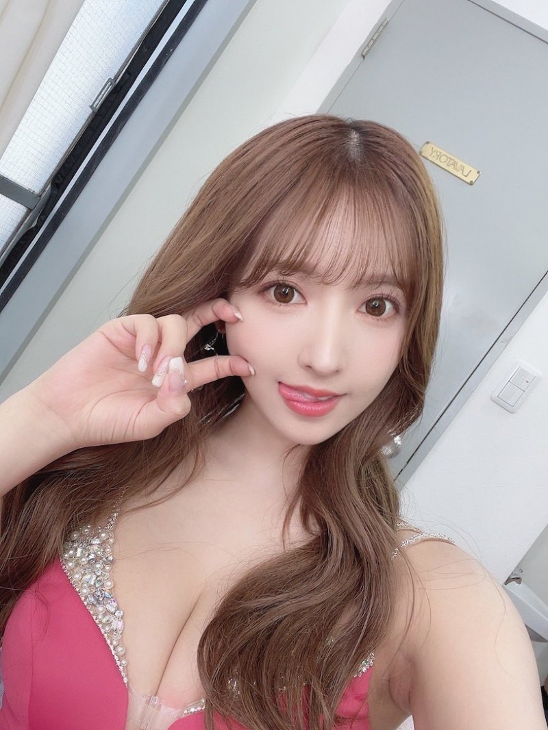 FANZA上半年女优排行！「河北彩花」夺第一，「三上悠亚」跌出前十！