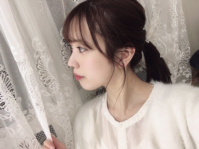 小凑四叶(小湊よつ葉)出道作品番号及封面，小凑四叶个人简介