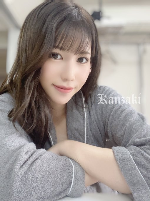 神崎黑惠(神崎くろえ)首部素人AV作品番号及封面，神崎黑惠个人简介