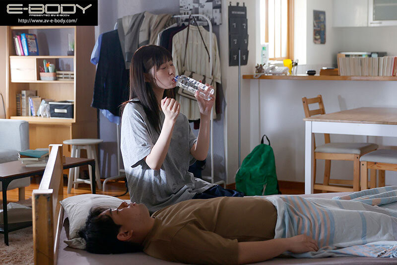 (EBWH-260)离开可爱社变E-BODY！胸部超大的她帮男友开处！