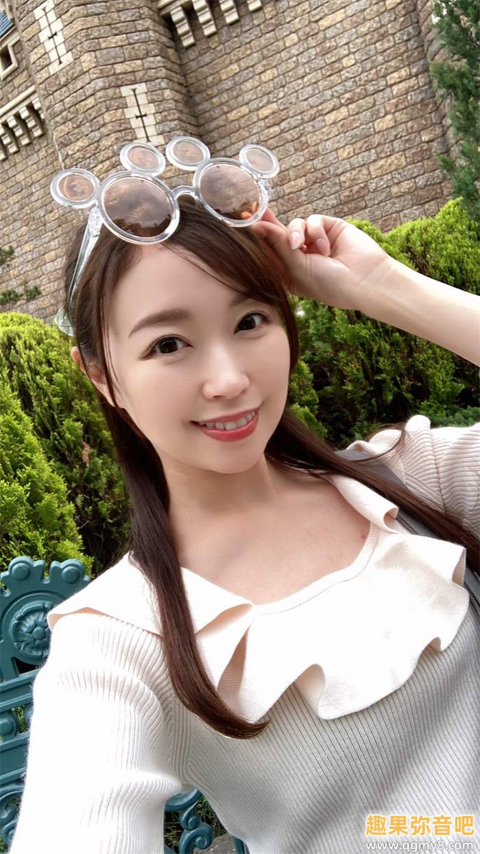 [MGOLD-028]差一点加入早安家族的高手！ 松下莉子（松下りこ）不做偶像的隔天就来艾薇界大潮吹！