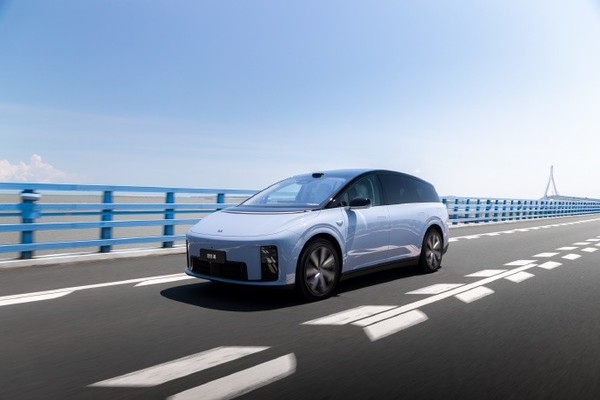 理想柳汽发布i8碰撞测试联合声明 理想向乘龙汽车道歉