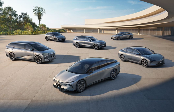 上周新势力品牌销量公布：小米0.71万 鸿蒙0.89万