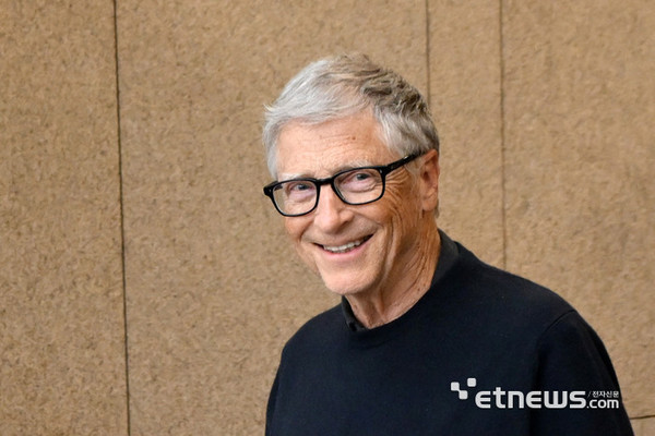 比尔&middot;盖茨已抵达韩国！将寻求疫苗合作 并参加综艺