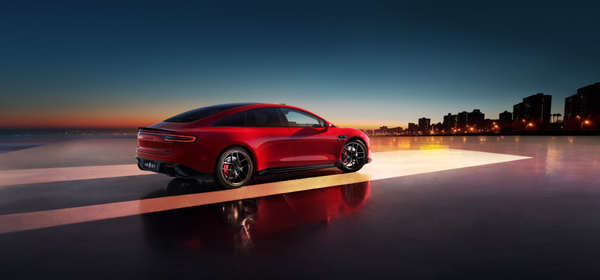 余承东称智界新S7运动套件免费送