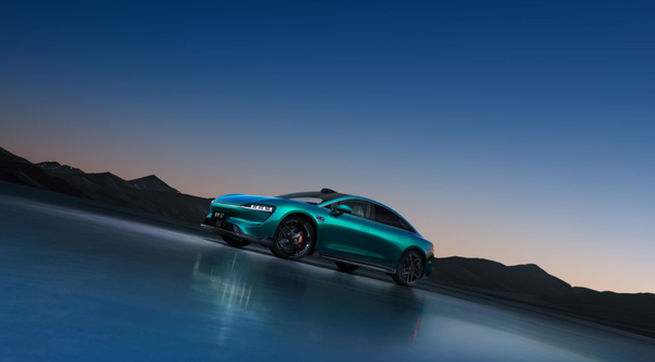 余承东称智界新S7运动套件免费送