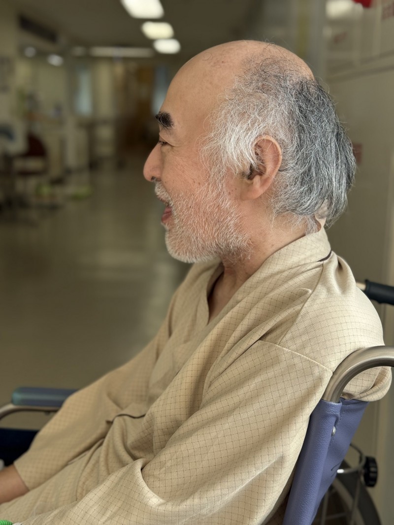 罹患罕见怪病⋯变态欧吉桑的他完全停工了！