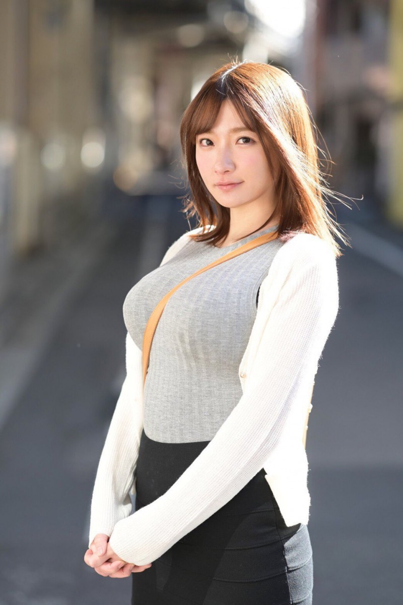 这样看粉丝送礼！超级喜欢鷲尾めい(鹫尾芽衣)的！