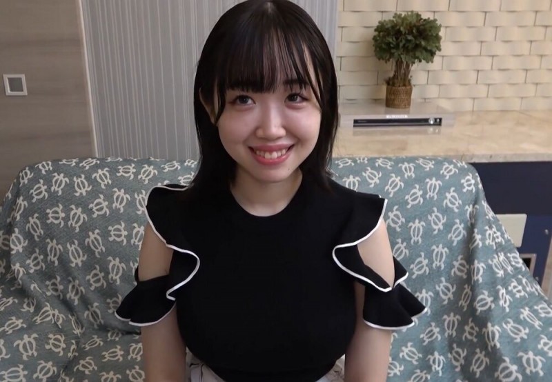 胸围超过100公分的G罩杯！中出し2连発！这位下马出鲍的白虎竟是⋯