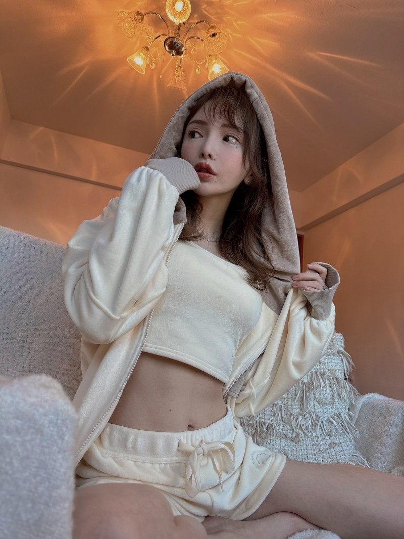 在无码片商加勒比出鲍的那位前惠比寿麝香葡萄成员是？