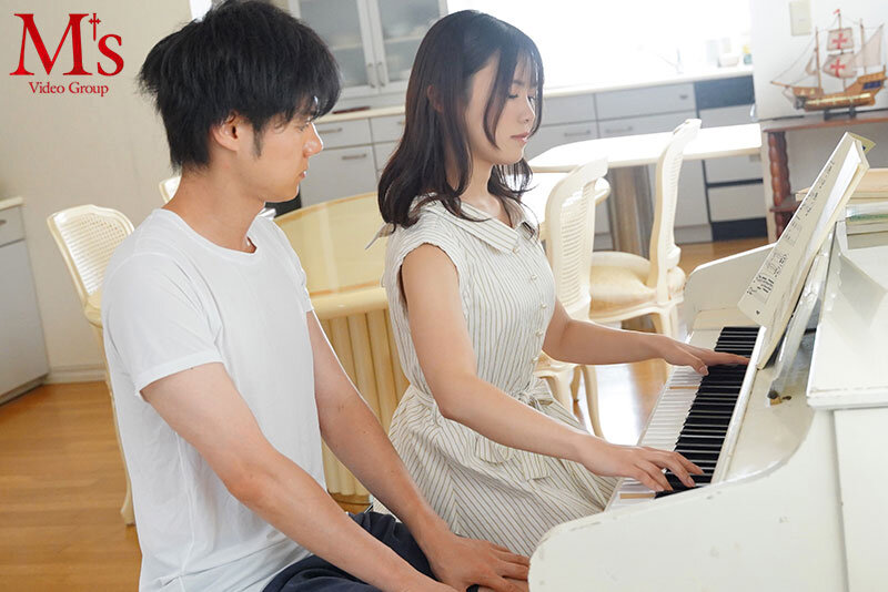 白都四季作品MVSD-594发布！气质钢琴老师太让人酥麻，帮处男学生做「治愈感的温柔性指导」！